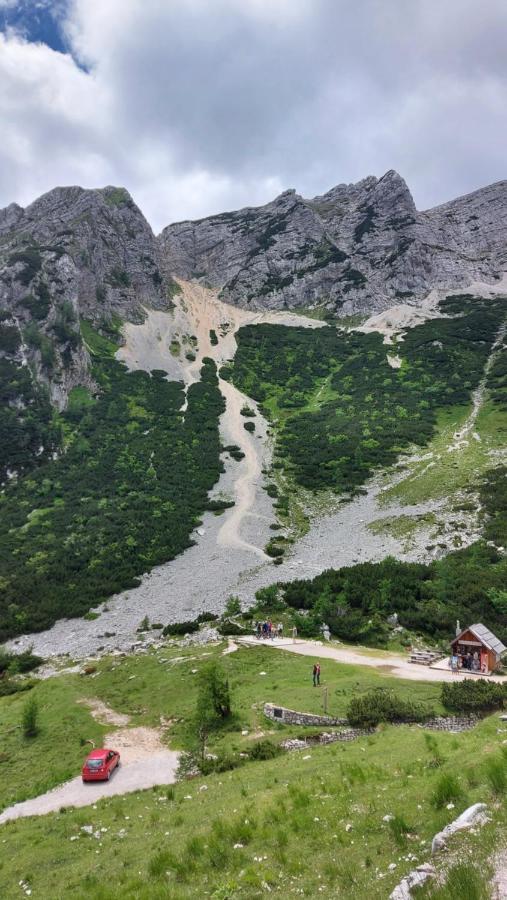 Hostel Ticarjev Dom At Vrsic Pass Soča Exterior foto